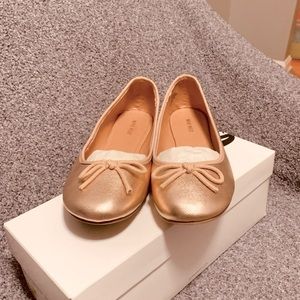 Nine West rose gold/baby pink metallic flats - women’s size 9.5 M